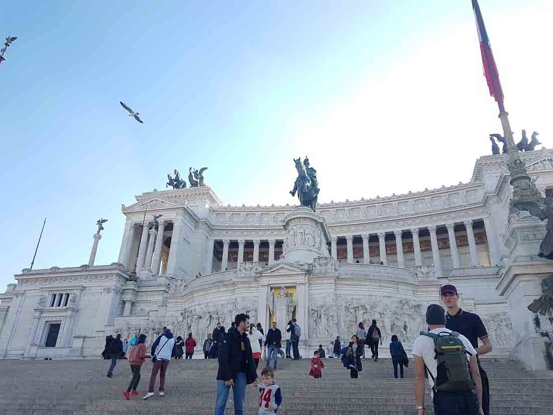 A celebração do primeiro rei da Itália em Roma